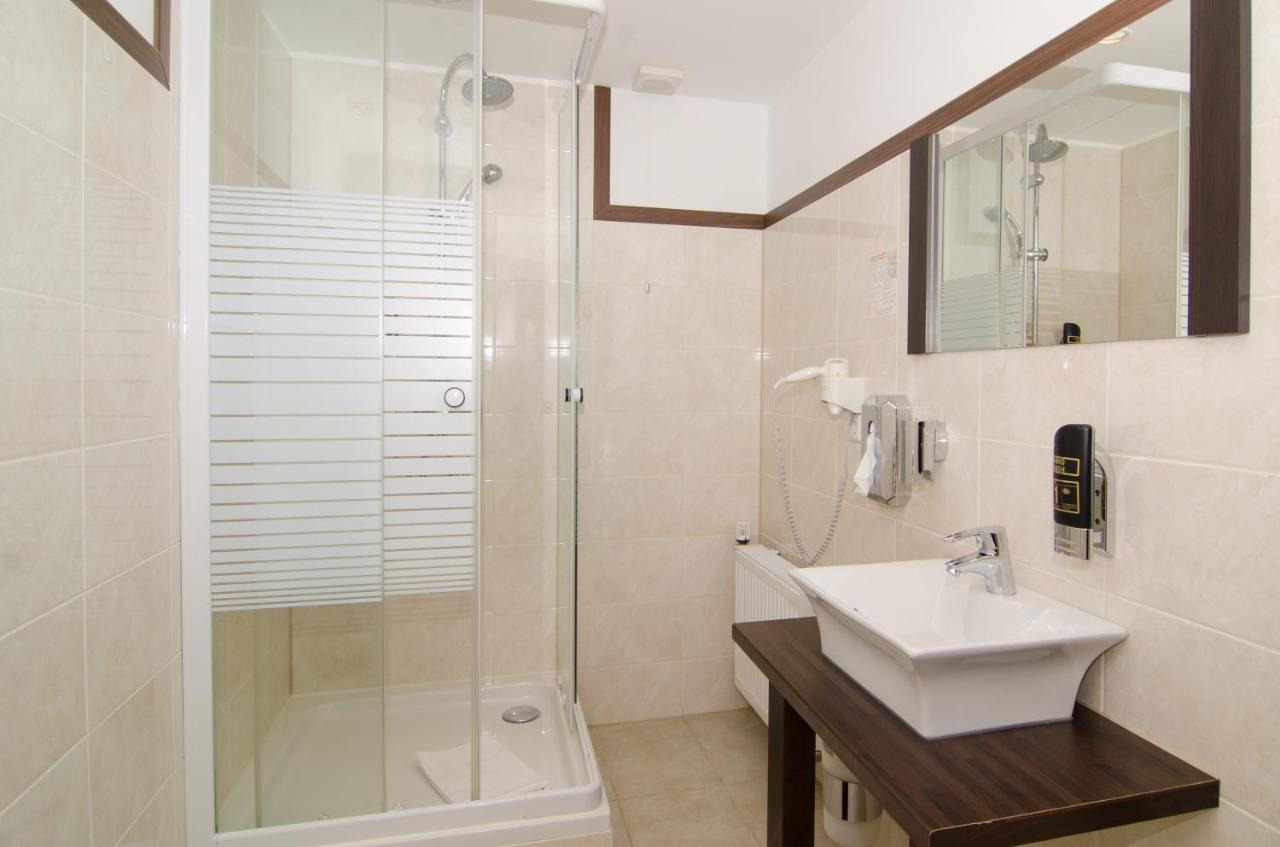 Hotel -Restaurant Taormina Birkenfeld  Экстерьер фото